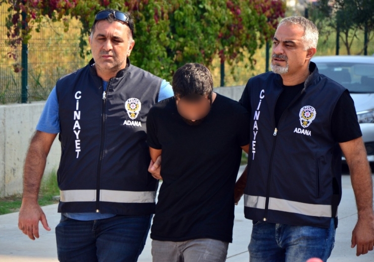 Gençlerin Laf Atma Kavgasına Ailelerde Karıştı: 1 Ölü, 4 Yaralı