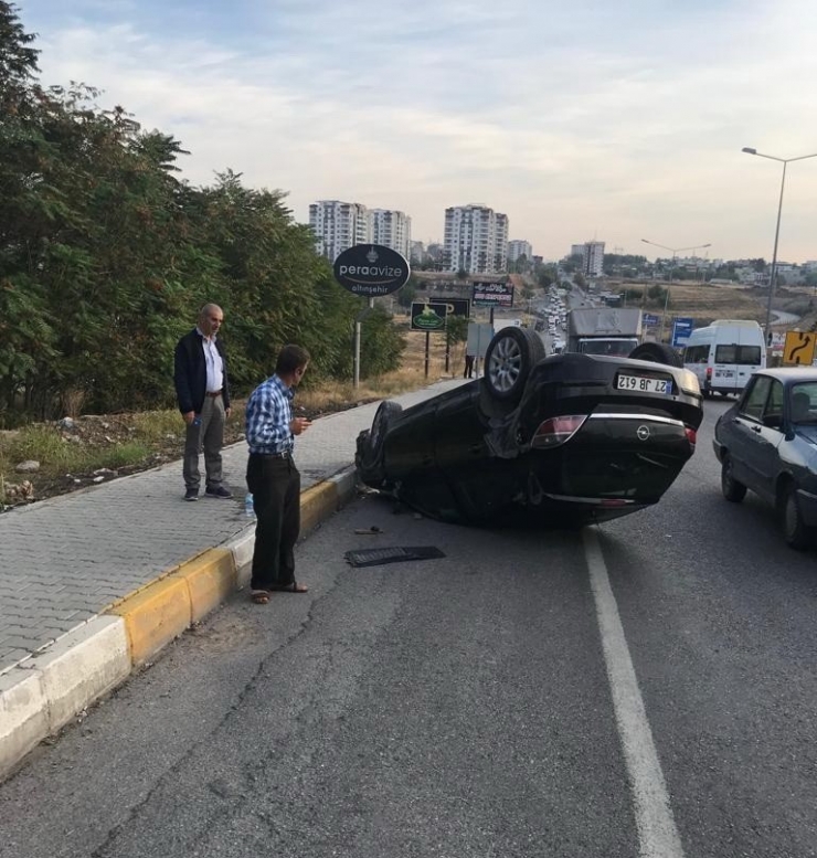 Otomobil Takla Attı: 1 Yaralı