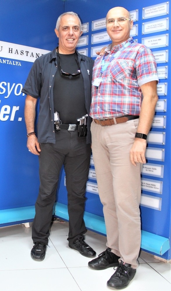 Polis Memurundan Hayatını Kurtaran Doktora Teşekkür