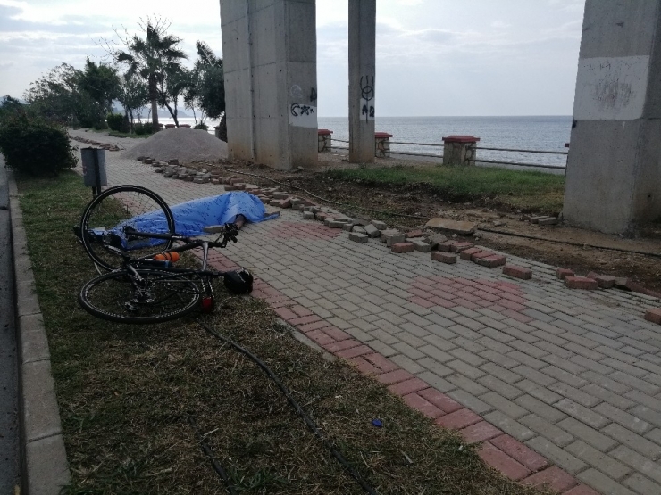 Alanya’da Bisikletten Düşen Yerleşik Danimarkalı Hayatını Kaybetti