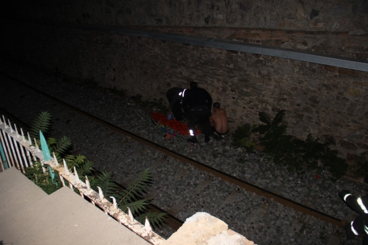 Kaçmak İçin Tren Yoluna Atlayan Şahıs Bir Daha Kalkamadı