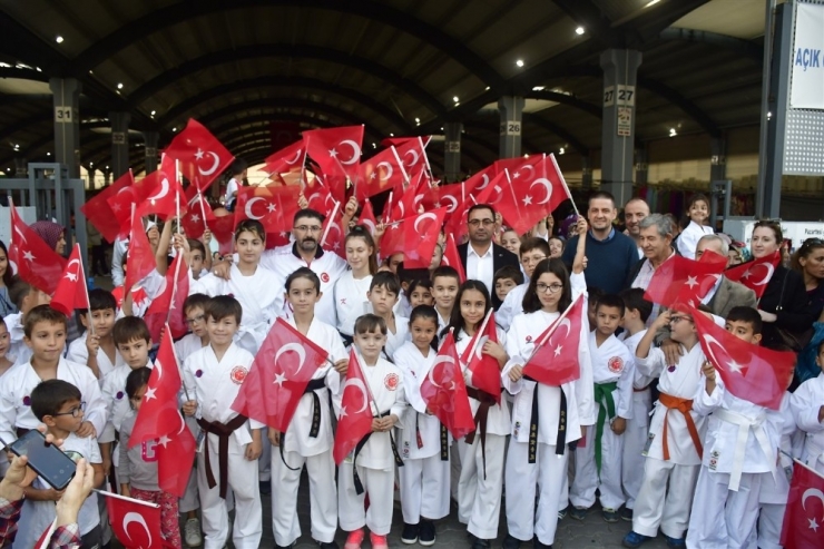 Biga Belediyesinin Minik Sporcularından Mehmetçiğe Selam