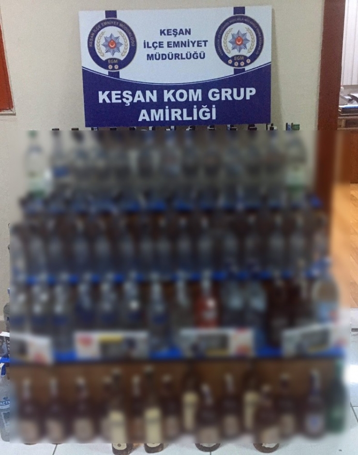 Kaçak İçki, Sigara Ve Oto Parçaları Ele Geçirildi