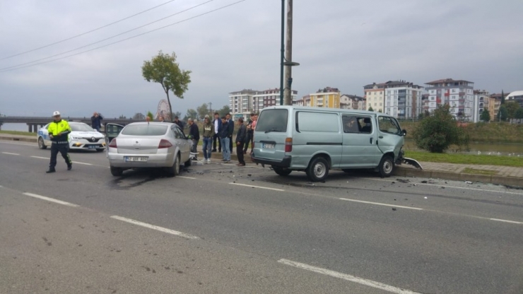 Fatsa’da Trafik Kazası: 3 Yaralı