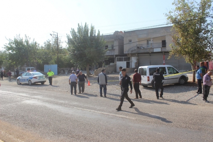 Baba Ve Oğluna İş Yerinde Kurşun Yağdırdı