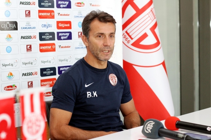 Bülent Korkmaz: "Engele Takılıp Düştük Ama Kalkmasını Da Biliriz"