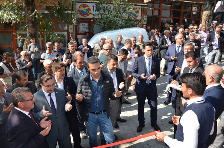 Hukuk Bürosu Dualarla Açıldı