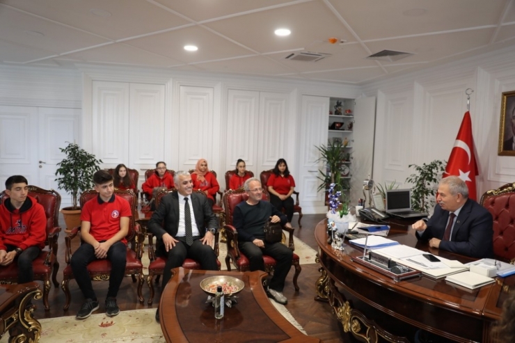 İlkadım’dan Eğitime Destek