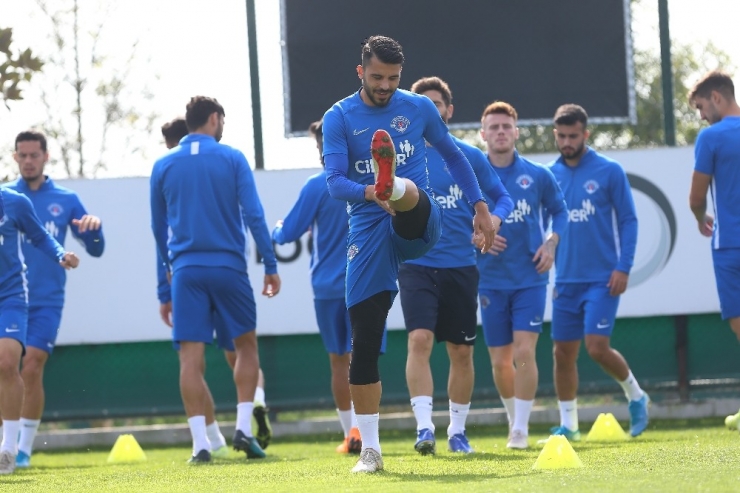 Kasımpaşa, Göztepe Maçı Hazırlıklarını Sürdürdü