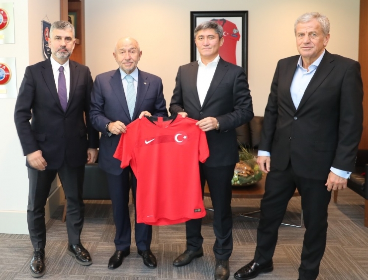 Nihat Özdemir’e Kırgızistan Federasyon Başkanı Mamatov’dan Ziyaret