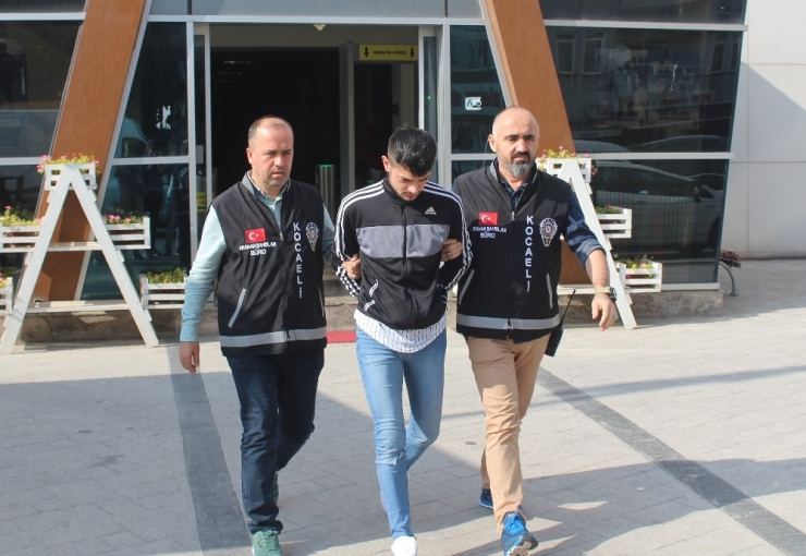 4 Aydır Aranan Suçlu, Polisin Şüphelenmesi Sonucu Yakalandı