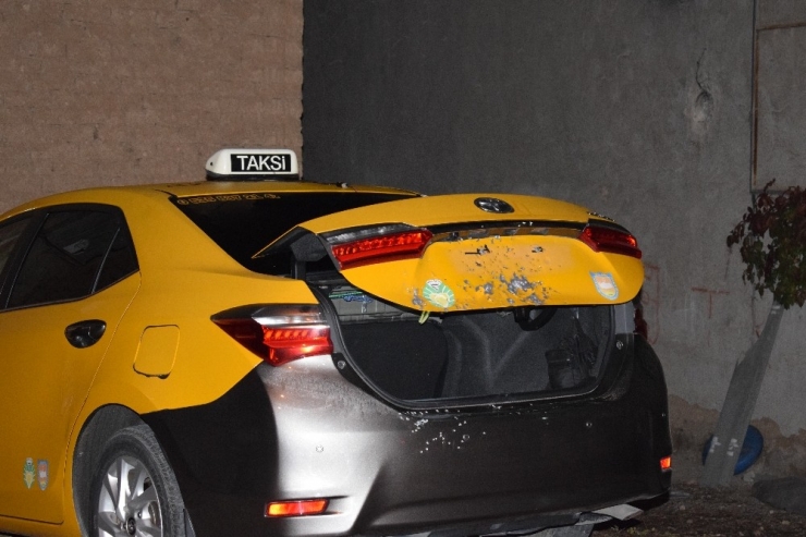 Malatya’da Park Halindeki Araçlara Silahlı Saldırı