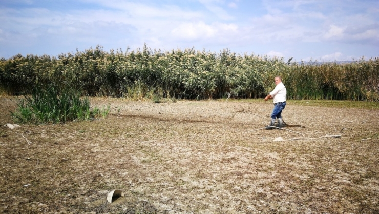Bursa’da Görenler Şaşırıyor...iznik Gölü 25 Metre Çekildi