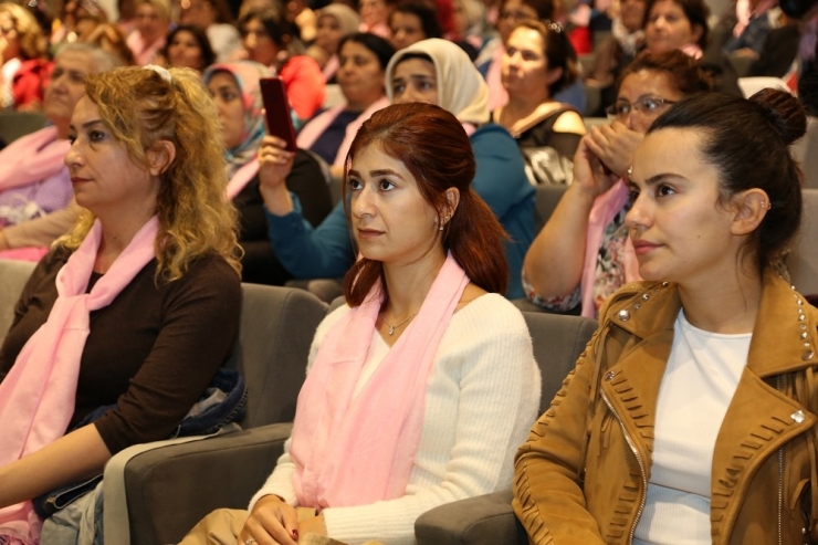 Ataşehir’de Meme Kanseri Farkındalık Semineri Düzenlendi