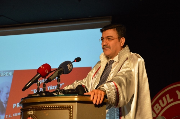 İstanbul Yeni Yüzyıl Üniversitesi Yeni Akademik Yıla Merhaba Dedi