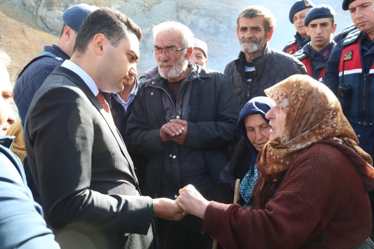 Anzer Yaylası’ndaki Gerginlik Yıkımın Ertelenmesi İle Son Buldu