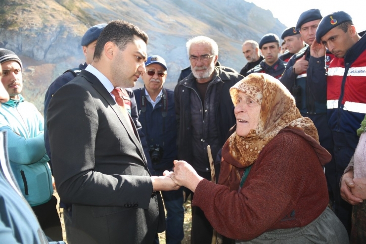 Anzer Yaylası’ndaki Gerginlik Yıkımın Ertelenmesi İle Son Buldu