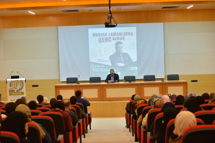 ’Modern Zamanlarda Genç Olmak’ Konferansı Saü’de Düzenlendi