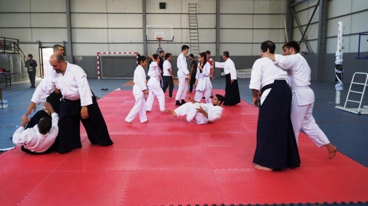 Üniversite Öğrencilerine Aikido Dersi