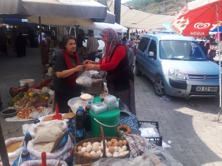 15 Yıldır Pazarcılıkla Geçimini Sağlıyor