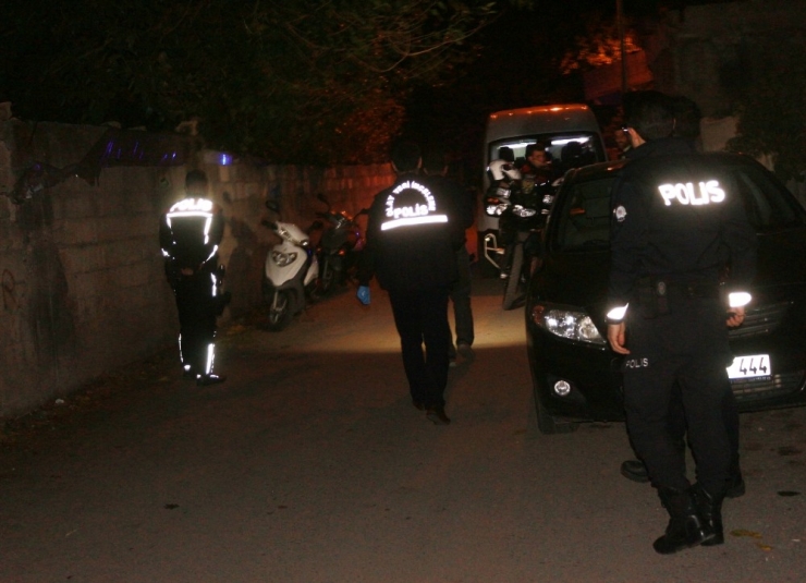 Sokak Ortasında Silahlı Saldırı: 1 Yaralı