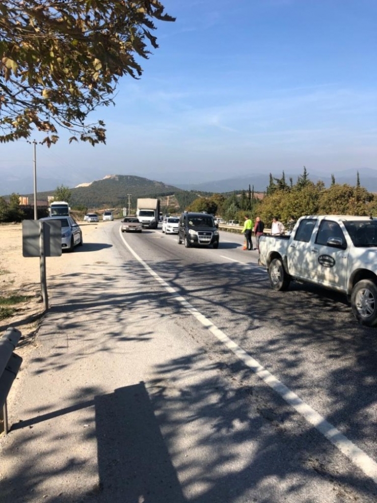 Mezarlık Ziyaretine Giderken Canından Oldu