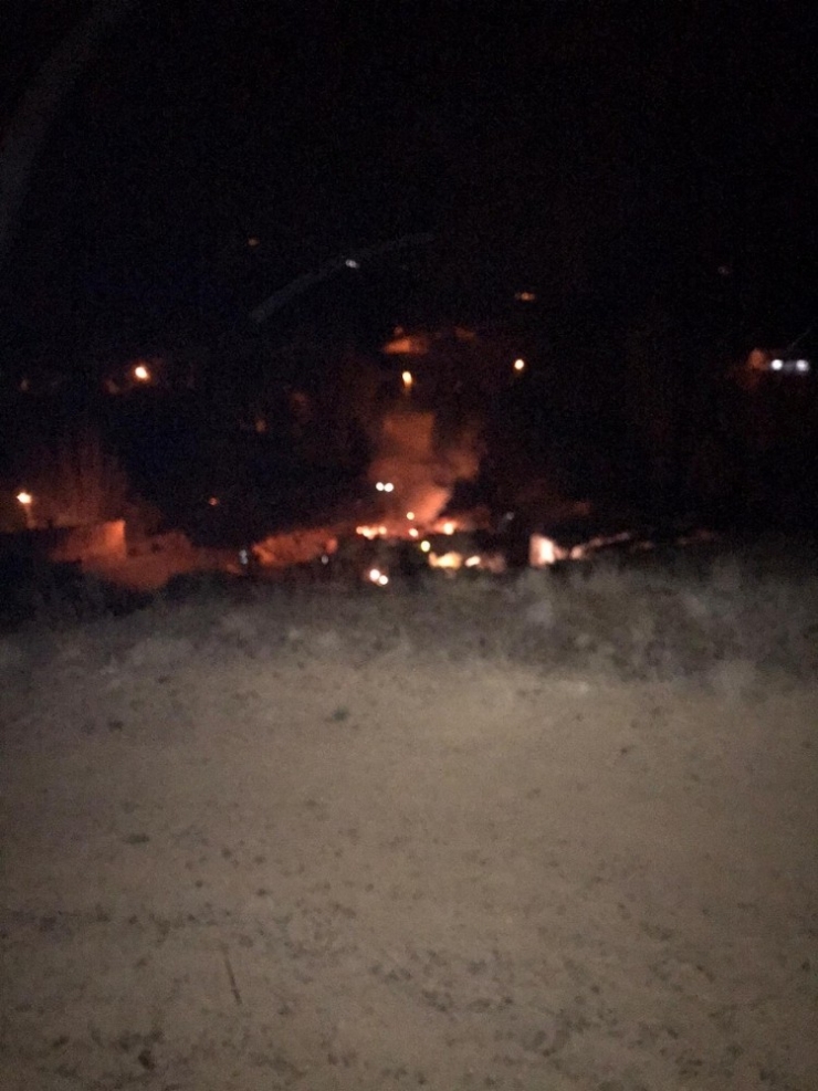 Oltu’da Korkutan Yangın