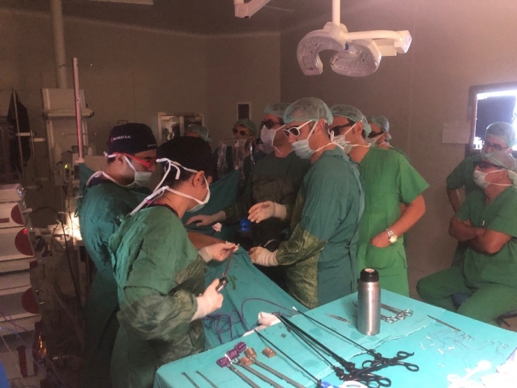 Fü’de "3 Boyutlu Laparoskopik Kurs"