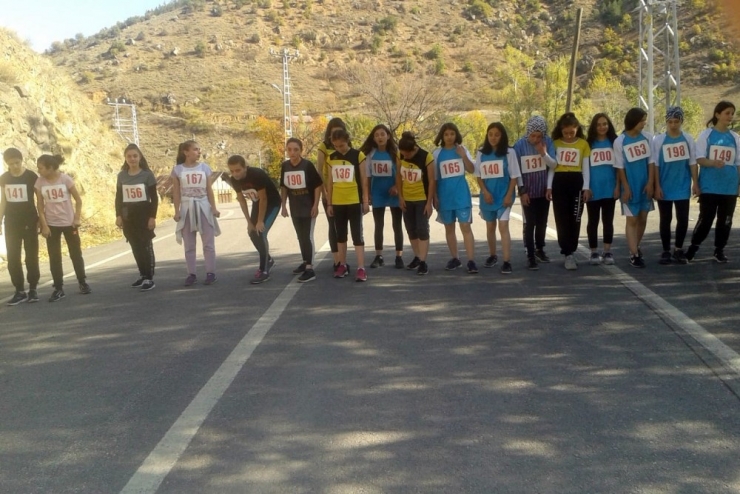 Gümüşhane’de Cumhuriyet Koşusu Düzenlendi