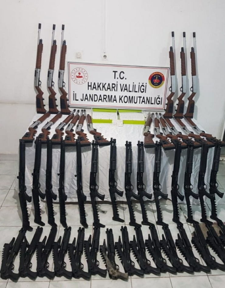 Şemdinli’de Kaçakçılık Operasyonu