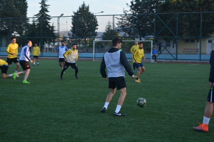 Keçiborlu Belediyespor Galibiyet Peşinde