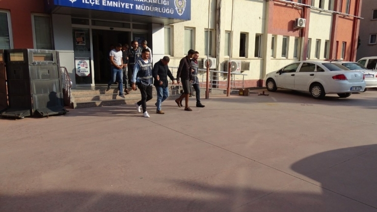 Aydın’dan Salihli’ye Hırsızlık İçin Gelen 5 Kişi Tutuklandı