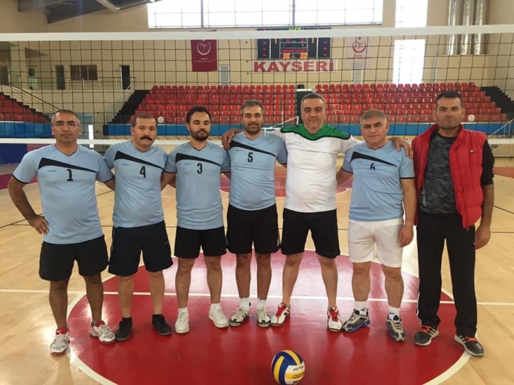 Türkiye Öğretmenler Kupası Voleybol Müsabakalar Kayseri’de Start Aldı
