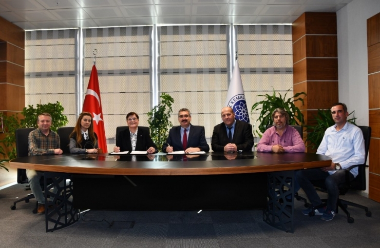 Türk Kızılayı İle Unibutik Protokolü Yenilendi