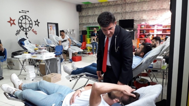 Okuldan Rekor Kan Bağışı