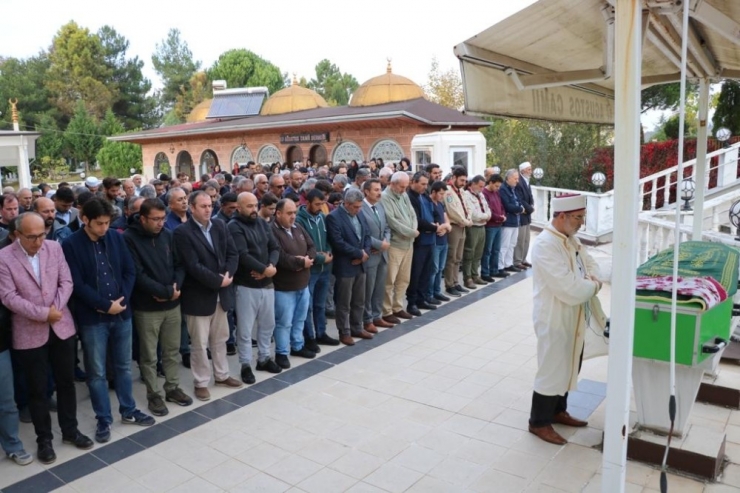 Kazada Ölen Lise Öğrencisi Son Yolcuğuna Uğurlandı