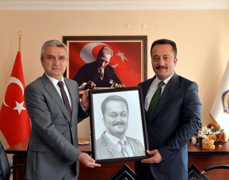 Vali Şentürk’ten M Tipi Kapalı Cezaevine Ziyaret