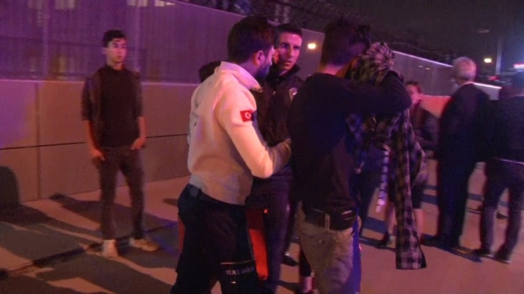 Öğrenciler Okul Çıkışı Dehşeti Yaşadı