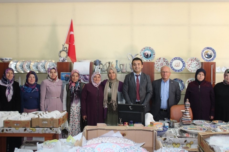 ’’Ateşte Açan Çiçekler’’ İki Komşu İlçe Kadınlarını Bir Araya Getirdi