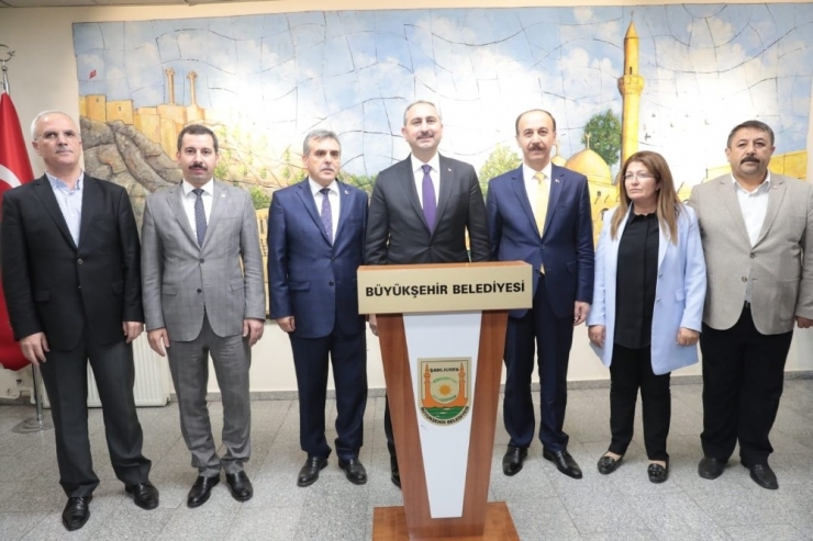 Bakan Gül, Beyazgül İle Bir Araya Geldi