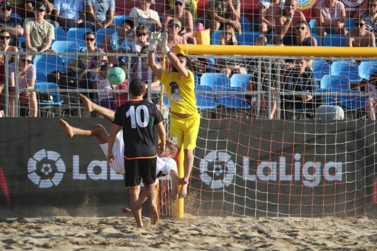 Dünya Kulüplerarası Plaj Futbolu Şampiyonası Final Heyecanı Yarın