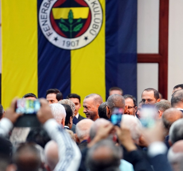 Cumhurbaşkanı Erdoğan, Fenerbahçe Divan Kurulu’na Geldi