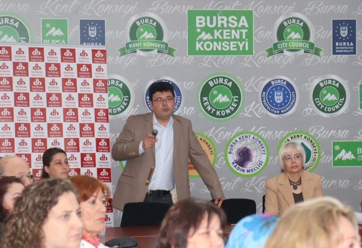 Kendi Kendine Meme Muayenesi Hayat Kurtarıyor