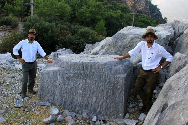 Amos Antik Kentinin Taş Ocağı Bulundu