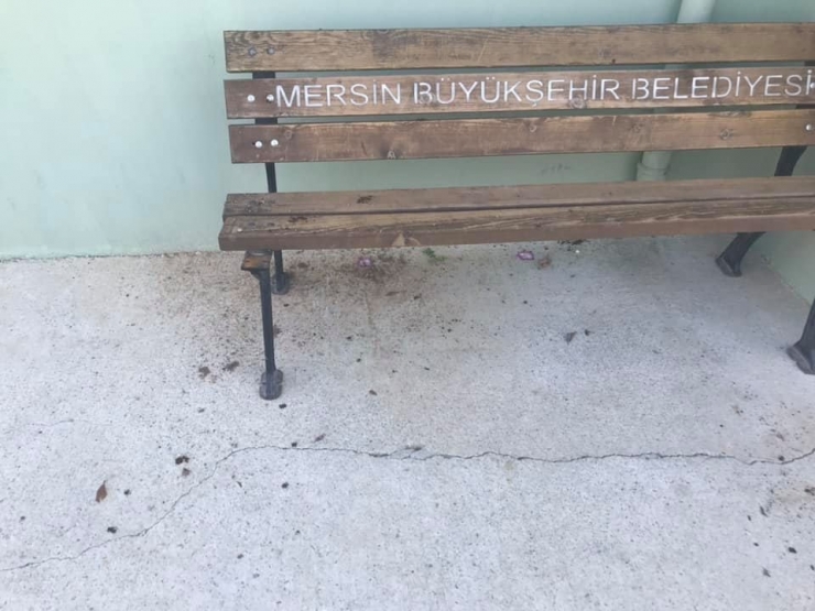 Muhtarlık Binasına Saldırı