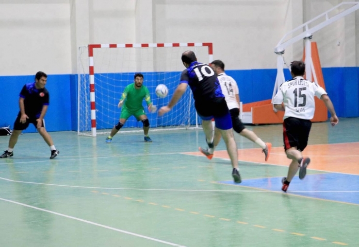 “Türkiye Öğretmenler Kupası” Sivas’ta Devam Ediyor