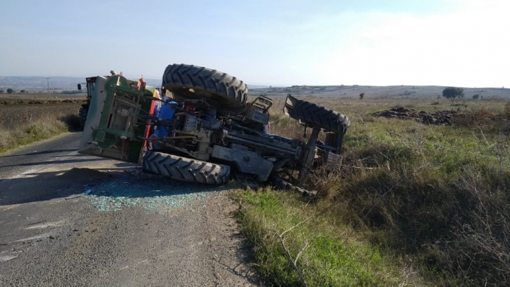 Tekirdağ’da Devrilen Traktörün Şoförü Yaralandı