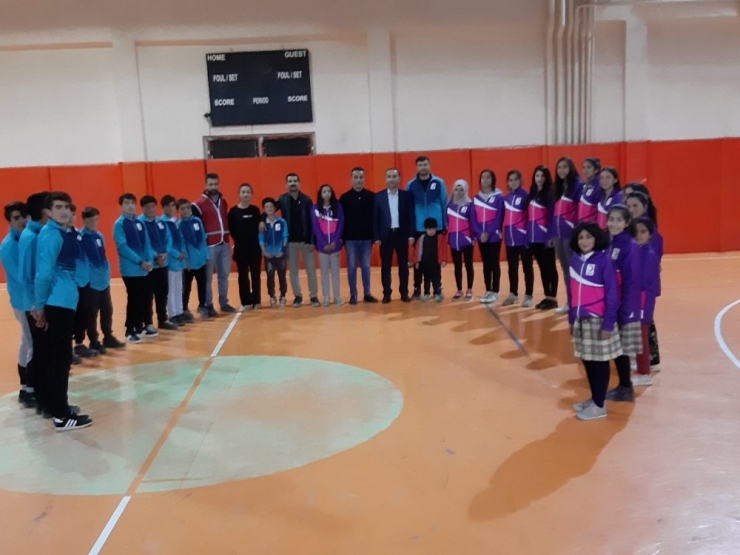 Türk Kızılayı Hakkari Şubesinden Spora Destek