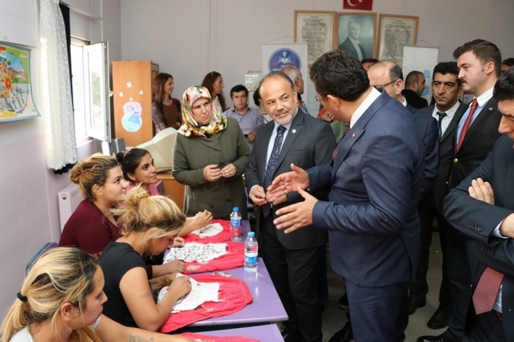 Roman Kadınlar El Emeği Göz Nuru Ürünler Üretecek