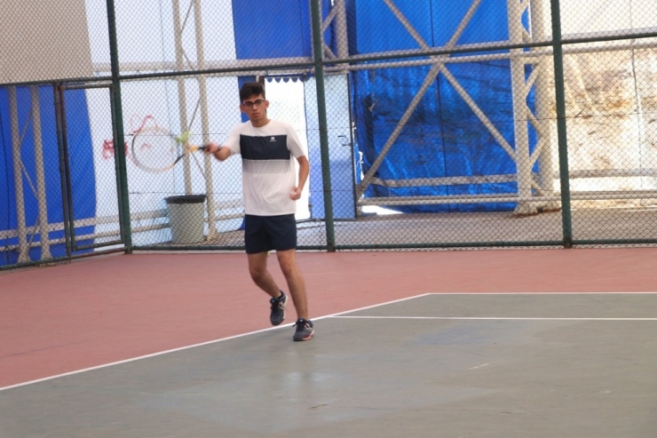 Raketler 29 Ekim Kupası İçin Sallanıyor